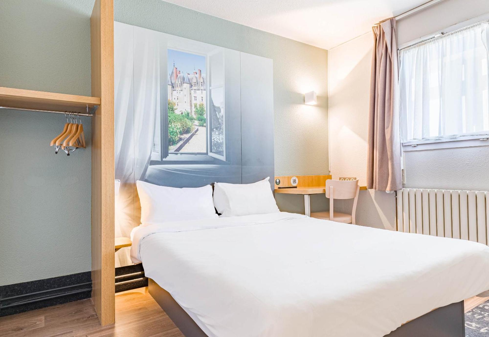 B&B Hotel Tours Sud Жуе-ле-Тур Екстер'єр фото